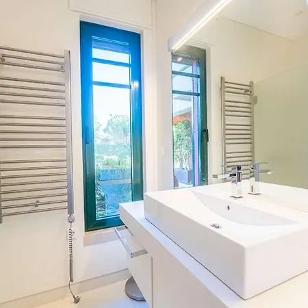 Serena Rosa - Elegant 4 Bedroom Annex - Games With Pool Table - Table Tennis And Football Table - Vilamoura Quarteira