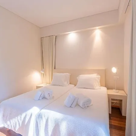 Serena Rosa - Elegant 4 Bedroom Annex - Games With Pool Table - Table Tennis And Football Table - Vilamoura וילה