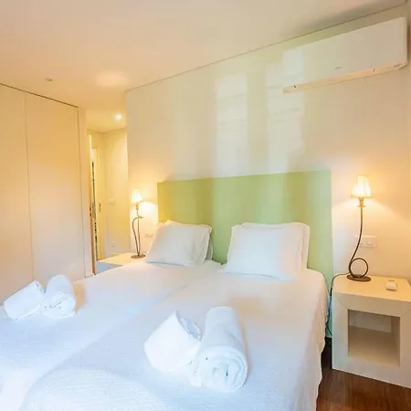Serena Rosa - Elegant 4 Bedroom Annex - Games With Pool Table - Table Tennis And Football Table - Vilamoura וילה קווארטיירה