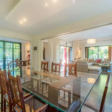 Serena Rosa - Elegant 4 Bedroom Annex - Games With Pool Table - Table Tennis And Football Table - Vilamoura Villa *