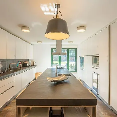 Villa Serena Rosa - Elegant 4 Bedroom Annex - Games With Pool Table - Table Tennis And Football Table - Vilamoura Quarteira